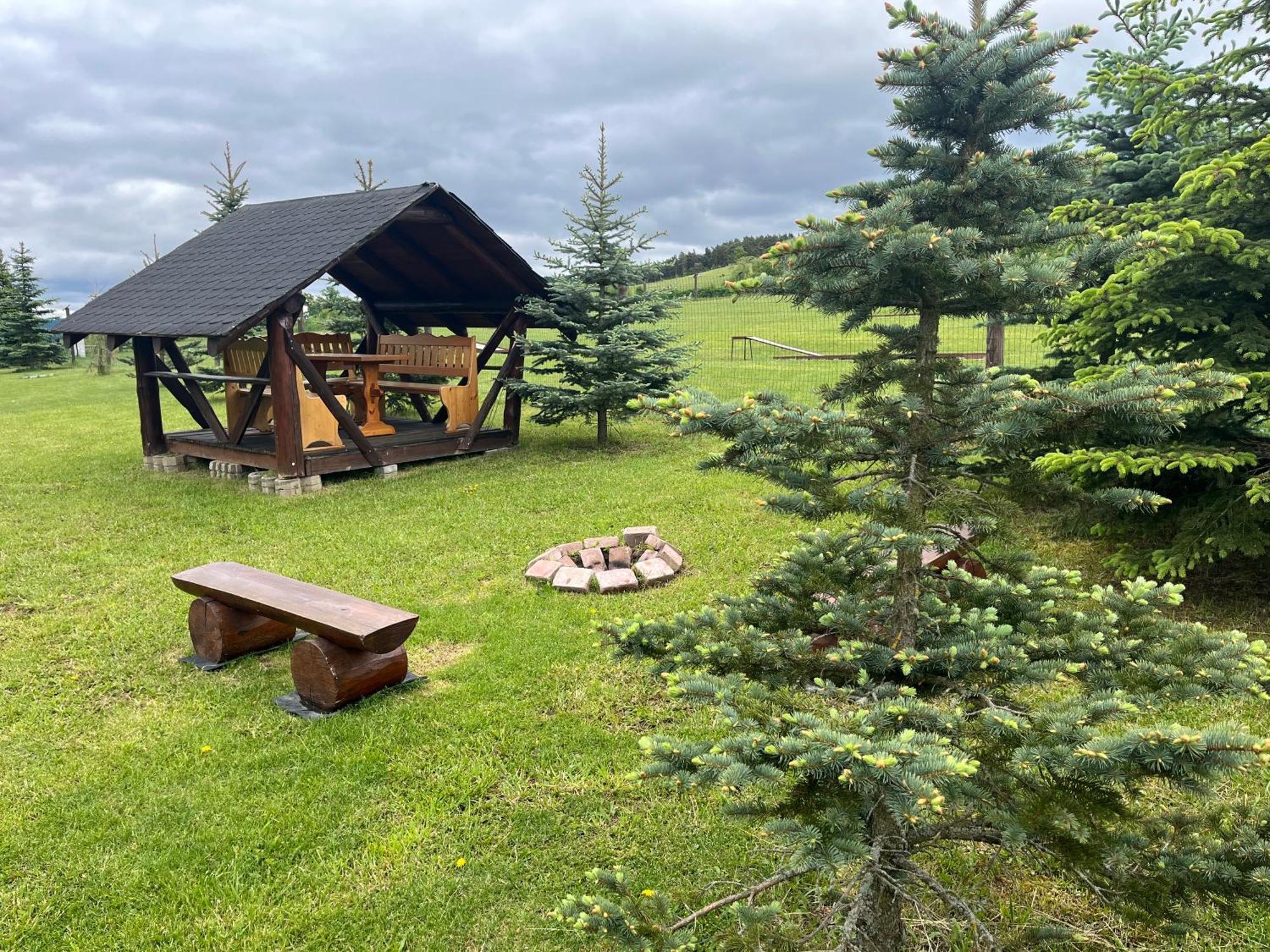 Camp Pacho Hotel Prievidza Exterior foto